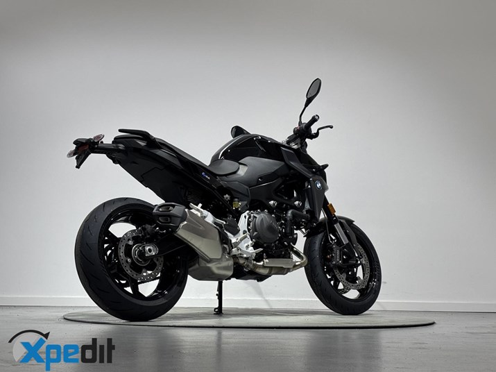 BMW F 900 R BMW F 900 R